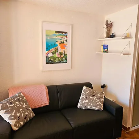 Apartment Piscine, Proche Mer, Parking Prive Bandol