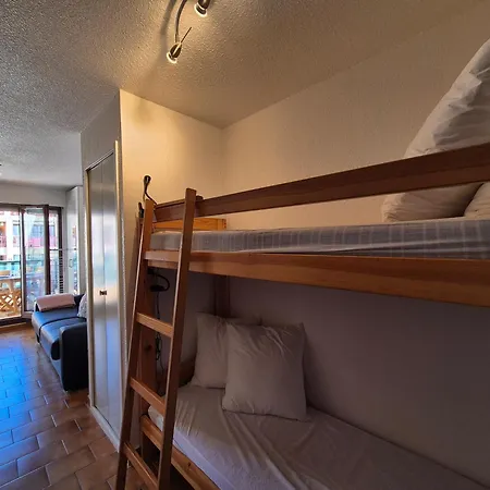 Apartment Piscine, Proche Mer, Parking Prive Bandol